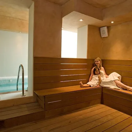 Palacio Del Obispo 3* Graus