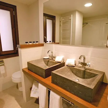 Hotel Palacio Del Obispo 3*