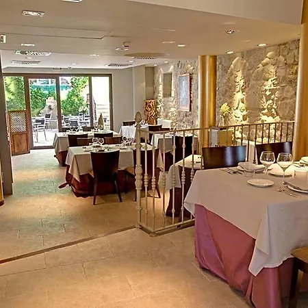 Palacio Del Obispo Hotel Graus