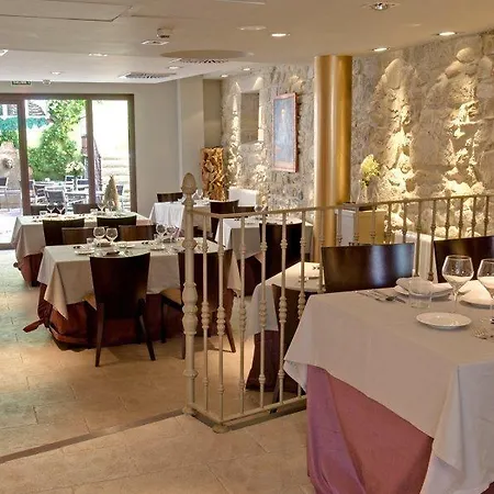 Palacio Del Obispo Hotel Graus