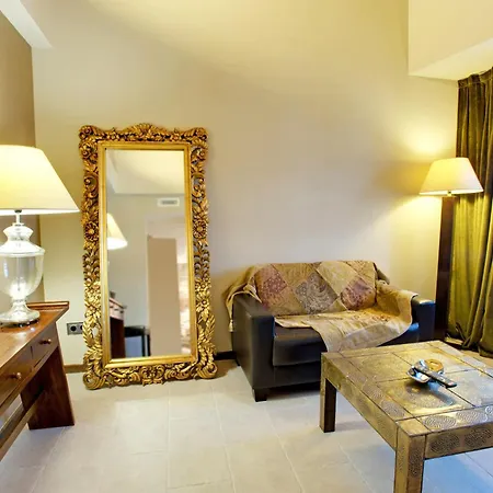 Palacio Del Obispo 3* Graus