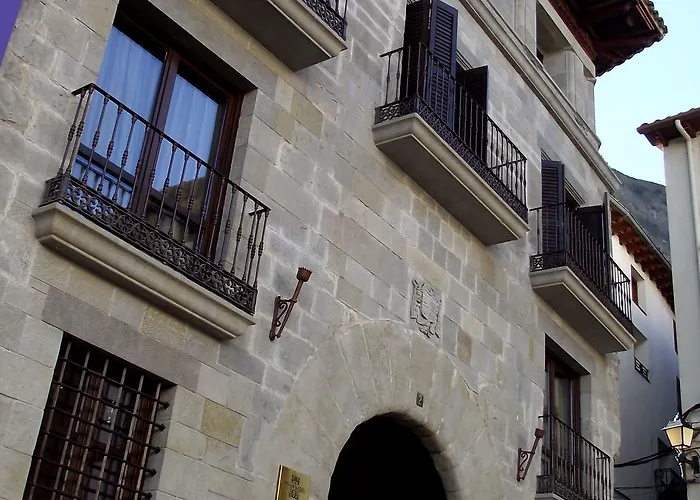 Palacio Del Obispo Hotell Graus